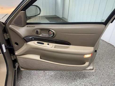 Used 2005 Buick Le Sabre Limited w/ Celebration Edition Package FWD image 39