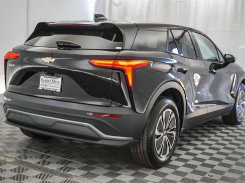 New 2026 Chevrolet Blazer EV LT image 8