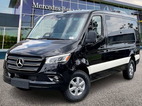 New 2025 Mercedes-Benz Sprinter 144 Cargo image 2