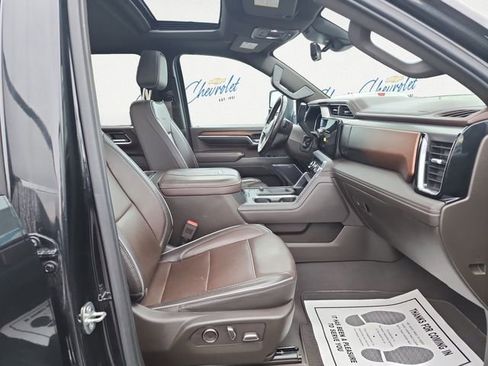 Used 2024 GMC Sierra 2500 Denali w/ Denali Reserve Package image 13