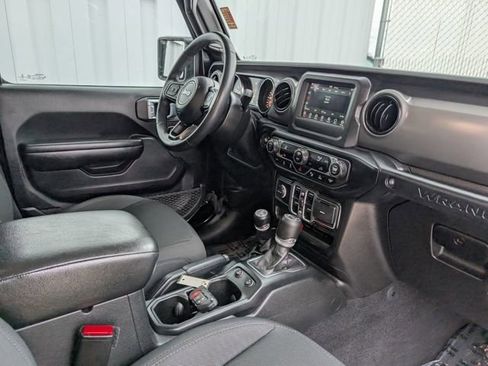 Used 2021 Jeep Wrangler Unlimited Sport image 30