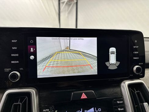 Used 2022 Kia Sorento EX w/ Panoramic Sunroof Package FWD image 28