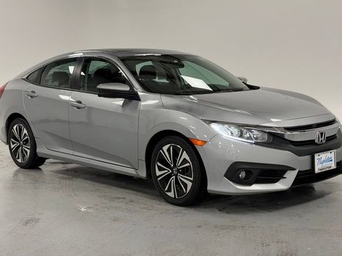 Used 2017 Honda Civic EX-T image 5