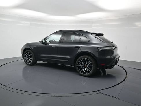 Used 2026 Porsche Macan AWD/4WD image 3
