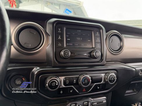 Used 2020 Jeep Gladiator Sport w/ Quick Order Package 23S image 38