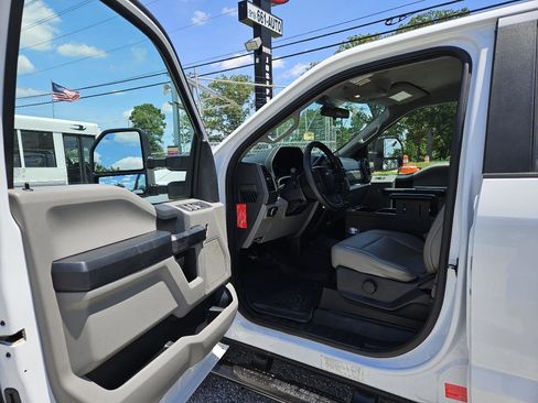 Used 2017 Ford F350 XL image 15