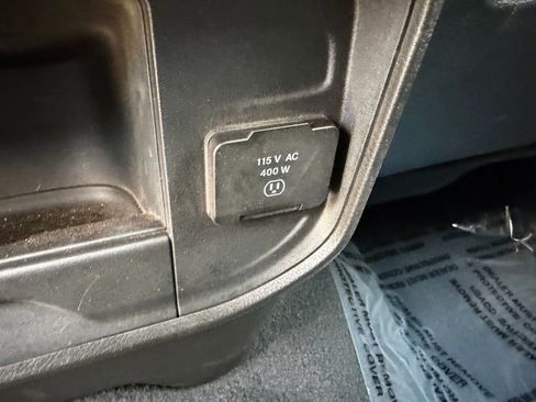 Used 2024 RAM 2500 Laramie w/ Safety Group image 27