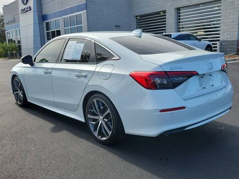 Used 2023 Honda Civic Touring image 4