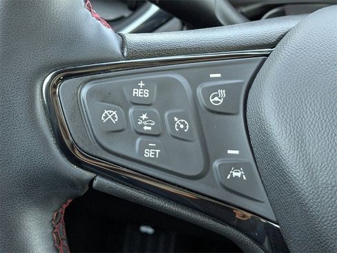 Used 2023 Chevrolet Equinox RS image 32