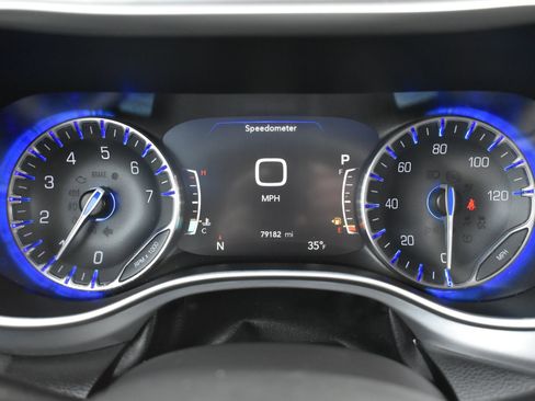 Used 2021 Chrysler Pacifica Touring w/ S Appearance Package image 31