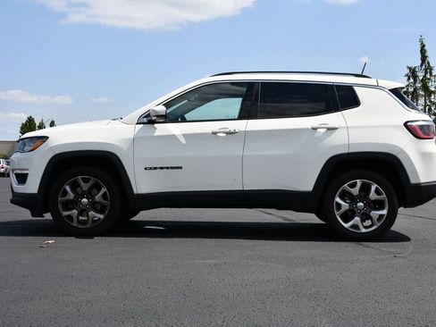 Used 2017 Jeep Compass Limited w/ Navigation Group AWD/4WD image 4