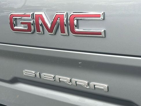 New 2026 GMC Sierra 1500 SLT w/ SLT Premium Package image 7