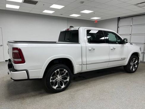 Used 2022 RAM 1500 Limited w/ Body-Colour Bumper Group AWD/4WD image 10