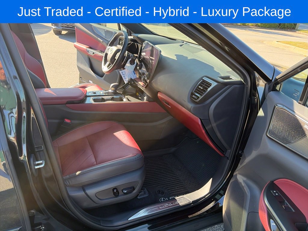 Used 2025 Lexus NX 350h AWD w/ Rear Seat Package image 15