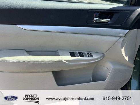 Used 2011 Subaru Outback 2.5i Premium w/ All-Weather Pkg AWD/4WD image 21