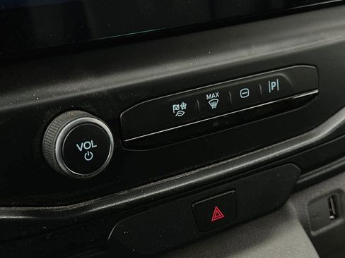 New 2023 Ford E-Transit Medium Roof w/ Load Area Protection Package image 22