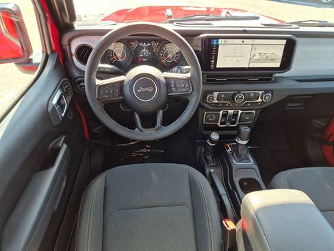 Used 2025 Jeep Wrangler Unlimited Sport AWD/4WD image 22