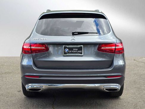 Used 2018 Mercedes-Benz GLC 300 image 4