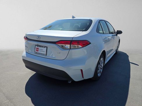 Used 2026 Toyota Corolla LE FWD image 3