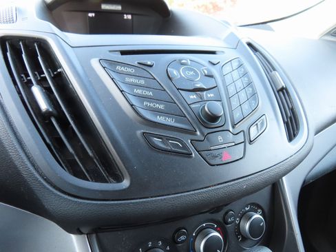 Used 2016 Ford Escape SE image 22