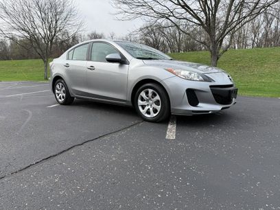 Used 2013 MAZDA MAZDA3 i SV w/ Convenience Pkg
