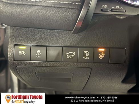 Used 2023 Toyota Camry SE w/ Cold Weather Package image 20