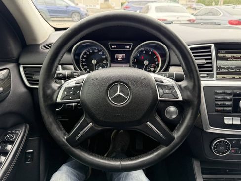 Used 2015 Mercedes-Benz ML 350 4MATIC image 31