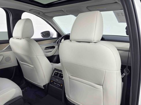 Used 2025 MAZDA CX-90 Plug-In Hybrid w/ Premium Plus image 31