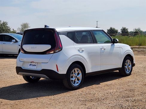 New 2025 Kia Soul S image 3