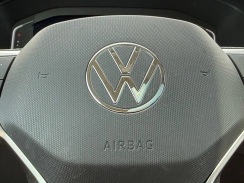 Used 2022 Volkswagen Atlas SE FWD image 16