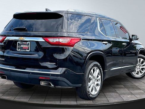 Used 2020 Chevrolet Traverse Premier FWD image 14