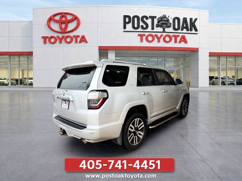 Used 2024 Toyota 4Runner Limited AWD/4WD image 8