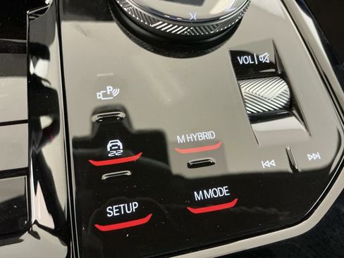 New 2026 BMW M5 w/ Executive Package image 12