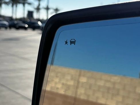 Used 2022 Chevrolet Silverado 1500 ZR2 w/ Technology Package image 13