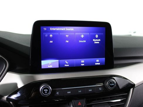 Used 2022 Ford Escape SE image 19