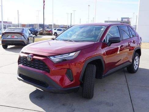 Certified 2025 Toyota RAV4 LE image 4