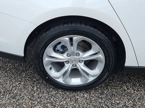 Certified 2023 Honda Accord LX image 9