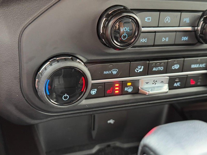 Used 2024 Ford Bronco Outer Banks AWD/4WD image 16