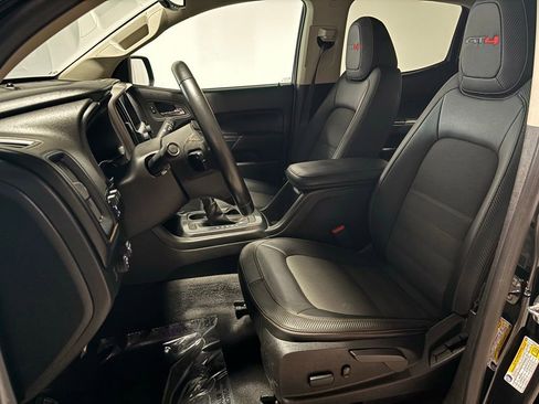 Used 2022 GMC Canyon AT4 w/ Trailering Package image 11