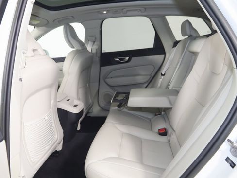 Used 2023 Volvo XC60 B5 Plus w/ Climate Package image 47