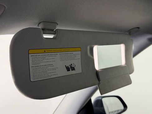 Used 2021 Tesla Model Y Standard Range image 27