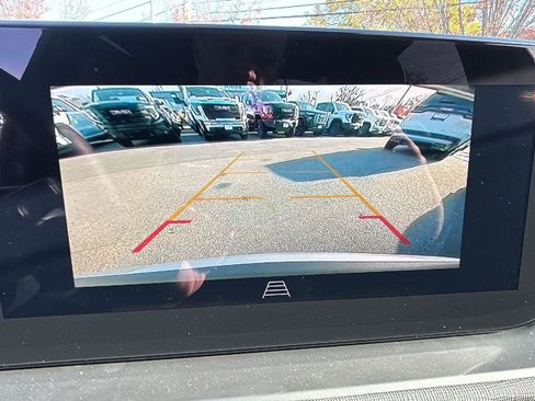 New 2025 Buick Envista Preferred w/ Convenience II Package image 13