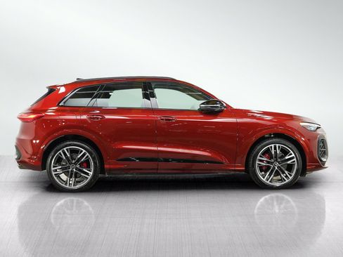 Used 2025 Audi SQ5 Prestige AWD/4WD image 6