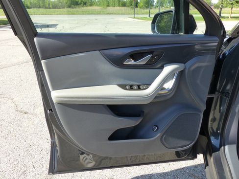 Used 2020 Chevrolet Blazer LT AWD/4WD image 18