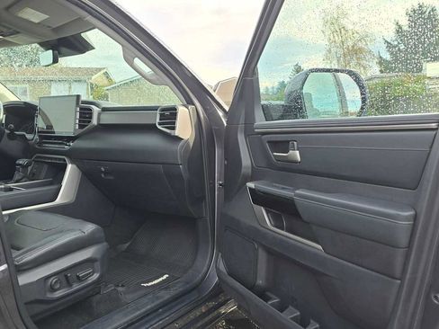 Used 2022 Toyota Tundra Limited image 10