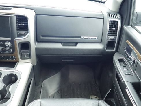 Used 2017 RAM 1500 Laramie w/ Convenience Group AWD/4WD image 22
