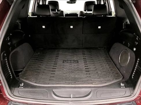 Used 2020 Jeep Grand Cherokee Altitude AWD/4WD image 41