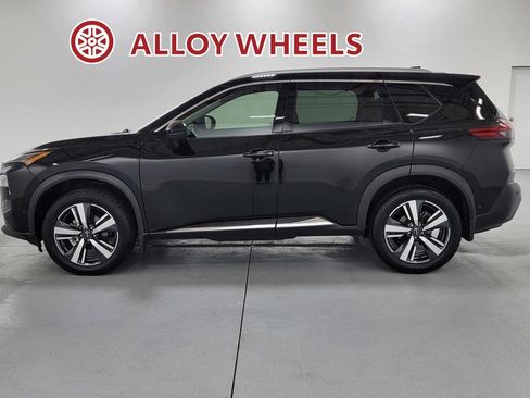 Used 2023 Nissan Rogue SL w/ SL Premium Package image 6