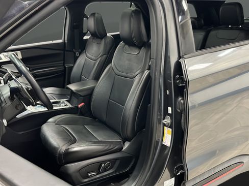 Used 2020 Ford Explorer ST w/ ST Street Pack AWD/4WD image 9