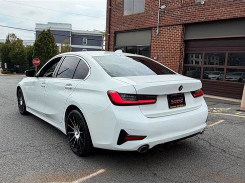 Used 2021 BMW 330i Sedan w/ Premium Package RWD image 9